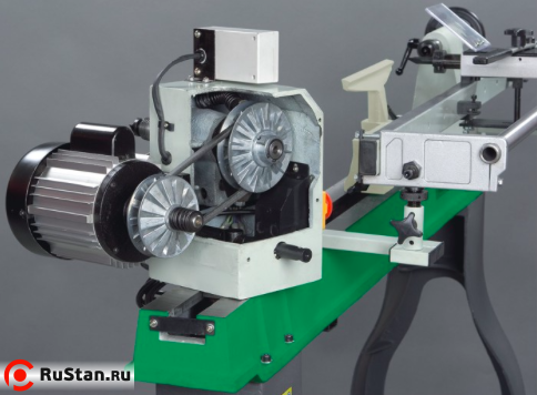 Бесступенчатое регулирование скорости вращения шпинделя 500-2000 об/мин с помощью клиноременного вариатора. фото №2 HolzStar DB900 фото №2